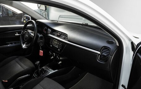 KIA Rio IV, 2017 год, 1 150 000 рублей, 15 фотография
