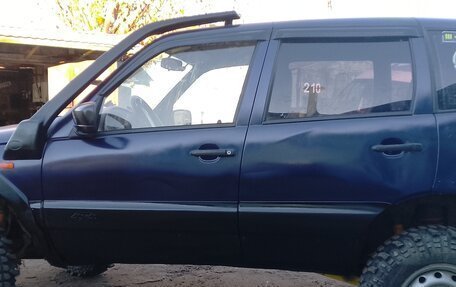 Chevrolet Niva I рестайлинг, 2005 год, 300 000 рублей, 4 фотография