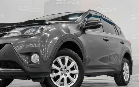 Toyota RAV4, 2013 год, 1 999 000 рублей, 22 фотография