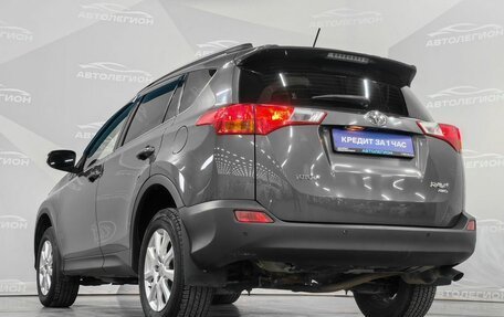 Toyota RAV4, 2013 год, 1 999 000 рублей, 24 фотография