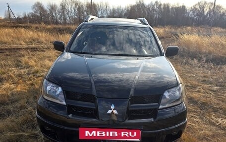 Mitsubishi Outlander III рестайлинг 3, 2004 год, 750 000 рублей, 2 фотография