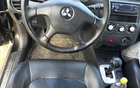 Mitsubishi Outlander III рестайлинг 3, 2004 год, 750 000 рублей, 8 фотография
