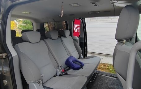 Hyundai H-1 II рестайлинг, 2015 год, 2 500 000 рублей, 13 фотография