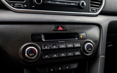 KIA Sportage IV рестайлинг, 2019 год, 1 995 000 рублей, 15 фотография