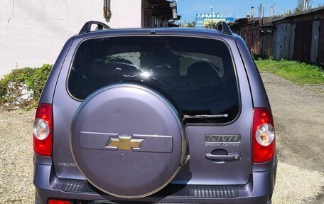 Chevrolet Niva I рестайлинг, 2010 год, 660 000 рублей, 3 фотография