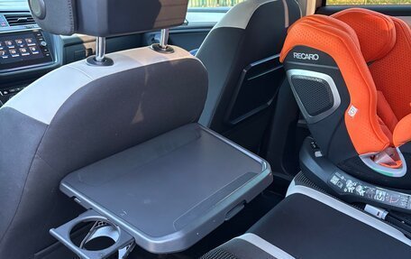 Volkswagen Tiguan II, 2019 год, 2 300 000 рублей, 15 фотография