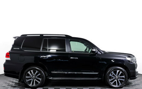 Toyota Land Cruiser 200, 2019 год, 8 190 000 рублей, 4 фотография