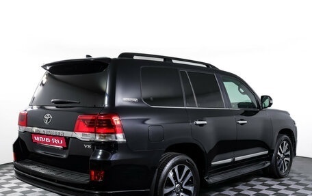 Toyota Land Cruiser 200, 2019 год, 8 190 000 рублей, 5 фотография