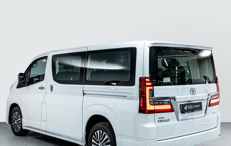 Toyota HiAce H300, 2024 год, 11 900 000 рублей, 6 фотография