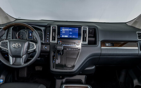 Toyota HiAce H300, 2024 год, 11 900 000 рублей, 10 фотография