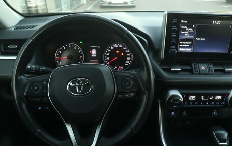 Toyota RAV4, 2020 год, 2 890 000 рублей, 10 фотография