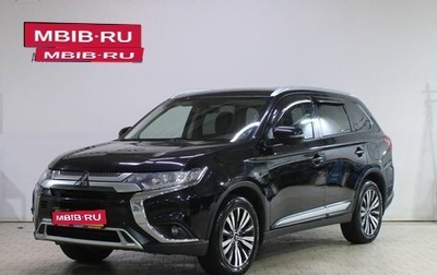 Mitsubishi Outlander III рестайлинг 3, 2018 год, 1 929 000 рублей, 1 фотография