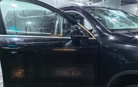 Volkswagen Touareg III, 2011 год, 1 800 000 рублей, 4 фотография