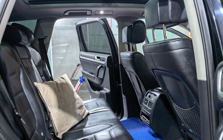 Volkswagen Touareg III, 2011 год, 1 800 000 рублей, 6 фотография