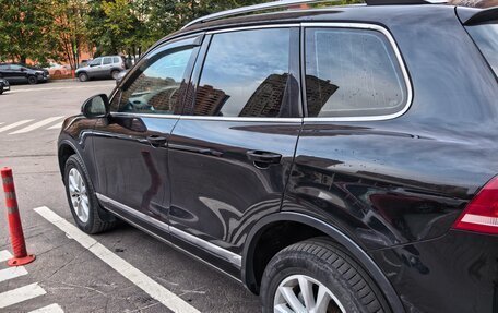 Volkswagen Touareg III, 2011 год, 1 800 000 рублей, 14 фотография