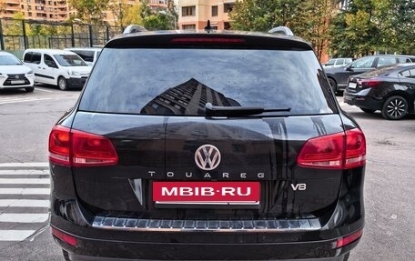 Volkswagen Touareg III, 2011 год, 1 800 000 рублей, 12 фотография