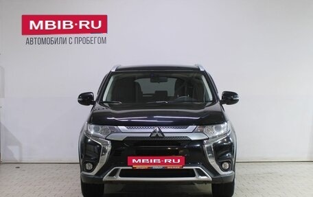 Mitsubishi Outlander III рестайлинг 3, 2018 год, 1 929 000 рублей, 5 фотография