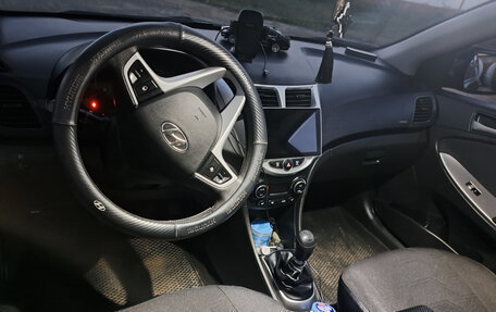 Hyundai Solaris II рестайлинг, 2016 год, 1 280 000 рублей, 8 фотография
