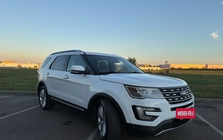 Ford Explorer V рестайлинг, 2016 год, 2 700 000 рублей, 2 фотография