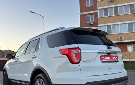 Ford Explorer V рестайлинг, 2016 год, 2 700 000 рублей, 6 фотография