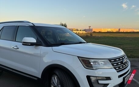 Ford Explorer V рестайлинг, 2016 год, 2 700 000 рублей, 5 фотография
