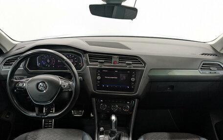 Volkswagen Tiguan II, 2019 год, 2 225 000 рублей, 15 фотография