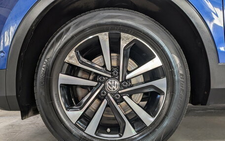 Volkswagen Tiguan II, 2019 год, 2 225 000 рублей, 18 фотография