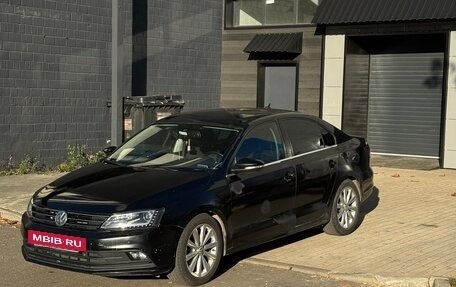 Volkswagen Jetta VII, 2016 год, 900 000 рублей, 3 фотография