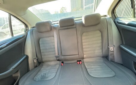 Volkswagen Jetta VII, 2016 год, 900 000 рублей, 14 фотография