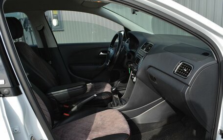 Volkswagen Polo VI (EU Market), 2017 год, 779 888 рублей, 21 фотография