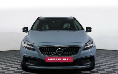 Volvo V40 Cross Country I, 2018 год, 2 090 000 рублей, 2 фотография