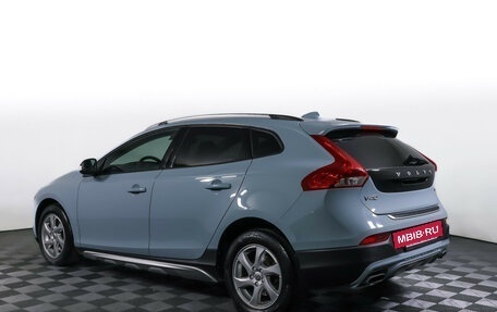 Volvo V40 Cross Country I, 2018 год, 2 090 000 рублей, 7 фотография