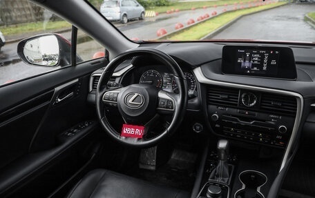 Lexus RX IV рестайлинг, 2018 год, 3 175 000 рублей, 12 фотография