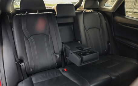 Lexus RX IV рестайлинг, 2018 год, 3 175 000 рублей, 30 фотография