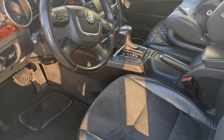 Skoda Superb III рестайлинг, 2011 год, 1 400 000 рублей, 18 фотография