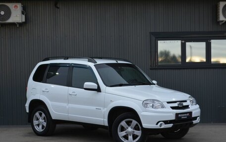 Chevrolet Niva I рестайлинг, 2014 год, 599 888 рублей, 3 фотография