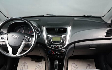 Hyundai Solaris II рестайлинг, 2013 год, 949 000 рублей, 13 фотография