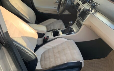 Volkswagen Passat CC I рестайлинг, 2008 год, 1 500 000 рублей, 22 фотография