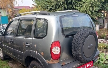 Chevrolet Niva I рестайлинг, 2010 год, 250 000 рублей, 1 фотография