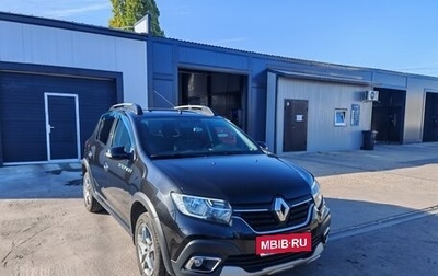 Renault Sandero II рестайлинг, 2018 год, 950 000 рублей, 1 фотография