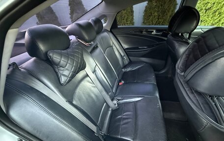 Hyundai Sonata VI, 2011 год, 900 000 рублей, 7 фотография