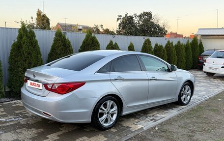 Hyundai Sonata VI, 2011 год, 900 000 рублей, 14 фотография