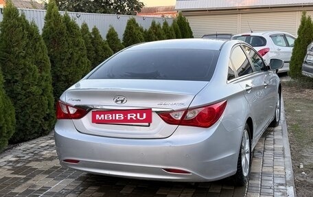 Hyundai Sonata VI, 2011 год, 900 000 рублей, 13 фотография