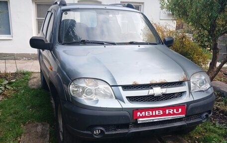 Chevrolet Niva I рестайлинг, 2010 год, 250 000 рублей, 3 фотография