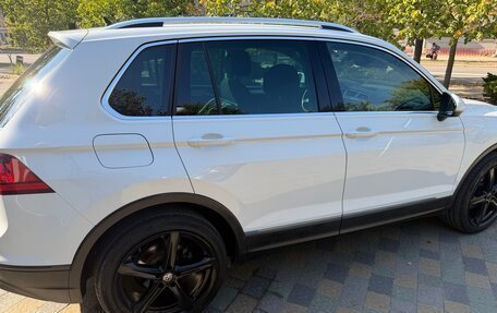 Volkswagen Tiguan II, 2017 год, 2 250 000 рублей, 5 фотография