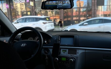 Hyundai Sonata VI, 2005 год, 590 000 рублей, 5 фотография
