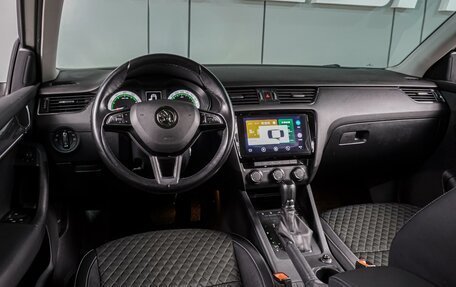 Skoda Octavia, 2019 год, 1 999 000 рублей, 6 фотография