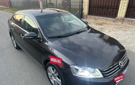 Volkswagen Passat B7, 2011 год, 900 000 рублей, 12 фотография