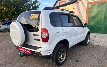 Chevrolet Niva I рестайлинг, 2019 год, 829 000 рублей, 3 фотография