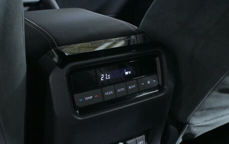 Toyota Land Cruiser Prado, 2024 год, 8 800 000 рублей, 7 фотография